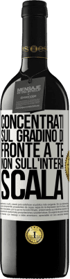 39,95 € Spedizione Gratuita | Vino rosso Edizione RED MBE Riserva Concentrati sul gradino di fronte a te, non sull'intera scala Etichetta Bianca. Etichetta personalizzabile Riserva 12 Mesi Raccogliere 2014 Tempranillo