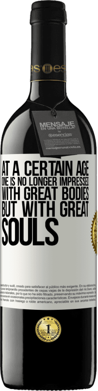 39,95 € Free Shipping | Red Wine RED Edition MBE Reserve At a certain age one is no longer impressed with great bodies, but with great souls White Label. Customizable label Reserve 12 Months Harvest 2016 Tempranillo