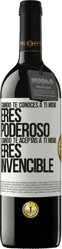 39,95 € Envío gratis | Vino Tinto Edición RED MBE Reserva Cuando te conoces a ti mismo, eres poderoso. Cuando te aceptas a ti mismo, eres invencible Etiqueta Blanca. Etiqueta personalizable Reserva 12 Meses Cosecha 2015 Tempranillo