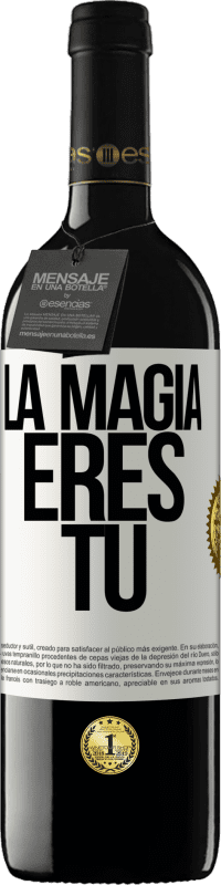 39,95 € Envío gratis | Vino Tinto Edición RED MBE Reserva La magia eres tú Etiqueta Blanca. Etiqueta personalizable Reserva 12 Meses Cosecha 2016 Tempranillo