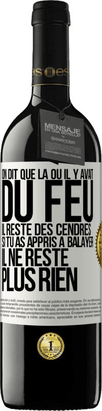 39,95 € Envoi gratuit | Vin rouge Édition RED MBE Réserve On dit que là où il y avait du feu, il reste des cendres. Si tu as appris à balayer, il ne reste plus rien Étiquette Blanche. Étiquette personnalisable Réserve 12 Mois Récolte 2015 Tempranillo