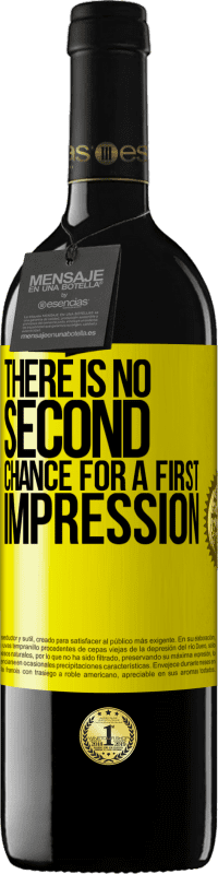 39,95 € 免费送货 | 红酒 RED版 MBE 预订 没有第二印象的第一印象 黄色标签. 可自定义的标签 预订 12 个月 收成 2016 Tempranillo