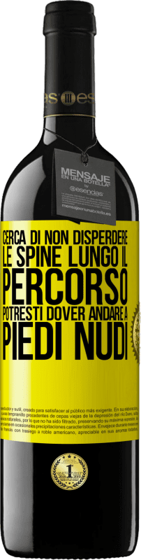 39,95 € Spedizione Gratuita | Vino rosso Edizione RED MBE Riserva Cerca di non disperdere le spine lungo il percorso, potresti dover andare a piedi nudi Etichetta Gialla. Etichetta personalizzabile Riserva 12 Mesi Raccogliere 2015 Tempranillo