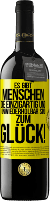 39,95 € Kostenloser Versand | Rotwein RED Ausgabe MBE Reserve Es gibt Menschen, die einzigartig und unwiederholbar sind. Zum Glück! Gelbes Etikett. Anpassbares Etikett Reserve 12 Monate Ernte 2014 Tempranillo