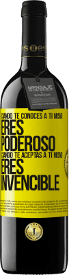 39,95 € Envío gratis | Vino Tinto Edición RED MBE Reserva Cuando te conoces a ti mismo, eres poderoso. Cuando te aceptas a ti mismo, eres invencible Etiqueta Amarilla. Etiqueta personalizable Reserva 12 Meses Cosecha 2014 Tempranillo