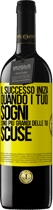 39,95 € Spedizione Gratuita | Vino rosso Edizione RED MBE Riserva Il successo inizia quando i tuoi sogni sono più grandi delle tue scuse Etichetta Gialla. Etichetta personalizzabile Riserva 12 Mesi Raccogliere 2015 Tempranillo