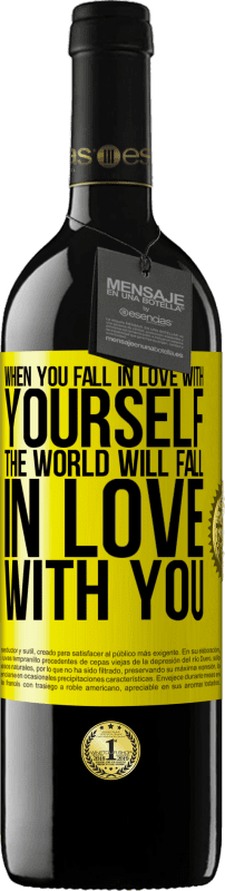 39,95 € Free Shipping | Red Wine RED Edition MBE Reserve When you fall in love with yourself, the world will fall in love with you Yellow Label. Customizable label Reserve 12 Months Harvest 2016 Tempranillo