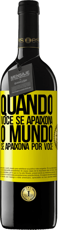 39,95 € Envio grátis | Vinho tinto Edição RED MBE Reserva Quando você se apaixona, o mundo se apaixona por você Etiqueta Amarela. Etiqueta personalizável Reserva 12 Meses Colheita 2015 Tempranillo