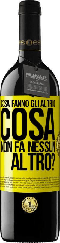 39,95 € Spedizione Gratuita | Vino rosso Edizione RED MBE Riserva Cosa fanno gli altri o cosa non fa nessun altro? Etichetta Gialla. Etichetta personalizzabile Riserva 12 Mesi Raccogliere 2016 Tempranillo