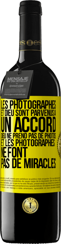 39,95 € Envoi gratuit | Vin rouge Édition RED MBE Réserve Les photographes et Dieu sont parvenus à un accord. Dieu ne prend pas de photos et les photographes ne font pas de miracles Étiquette Jaune. Étiquette personnalisable Réserve 12 Mois Récolte 2016 Tempranillo