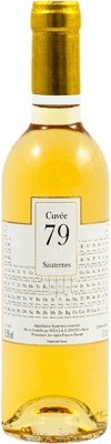 24,95 € Бесплатная доставка | Сладкое вино Famille Passaga 79 Cuvée A.O.C. Sauternes Бордо Франция Sémillon — Семийон, Muscadelle — Мюскадель, Sauvignon — Совиньон Полубутылка 37 cl