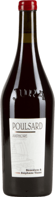 86,95 € Spedizione Gratuita | Vino Rosso Tissot Ánfora — Anfora, Sin Sulfitos — Senza Solfiti A.O.C. Arbois Jura Francia Poulsard Bottiglia Magnum 1,5 L