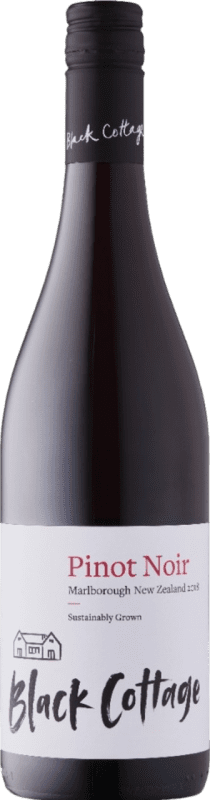 26,95 € Spedizione Gratuita | Vino Rosso Two Rivers Black Cottage I.G. Marlborough Marlborough Nuova Zelanda Pinot Nero 75 cl