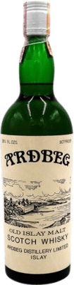 3 769,95 € Envío gratis | Whisky Single Malt Ardbeg White — Edición Blanca Escocia Reino Unido 70 cl Ejemplar Coleccionista No Apto para Consumo