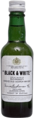 4,95 € Kostenloser Versand | Blended Whisky Buchanan's Black & White Schottland Großbritannien Miniaturflasche 5 cl