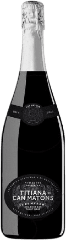 31,95 € Kostenloser Versand | Weißwein Can Matons Titiana Brut Natur Reserve D.O. Alella Katalonien Spanien Chardonnay Flasche 75 cl