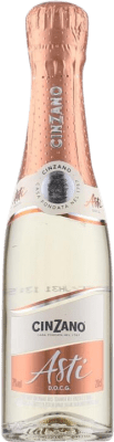 5,95 € Envío gratis | Espumoso blanco Cinzano Spumante D.O.C.G. Asti Italia Botellín 20 cl