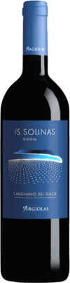 27,95 € Envío gratis | Vino tinto Argiolas Is Solinas Reserva D.O.C. Carignano del Sulcis Cerdeña Italia Cariñena, Bobal Botella 75 cl