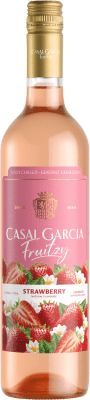 5,95 € Spedizione Gratuita | Vino bianco Casal Garcia Fruitzy Erdbeere Portogallo Bottiglia 75 cl