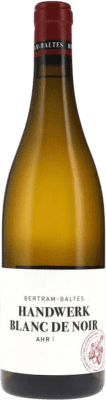 21,95 € 送料無料 | 白ワイン Bertram Baltes Handwerk Blanc de Noirs Q.b.A. Ahr Ahr ドイツ Pinot Black ボトル 75 cl