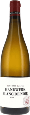 19,95 € Бесплатная доставка | Красное вино Bertram Baltes Handwerk Blanc de Noir Ahr Германия Pinot Black бутылка 75 cl