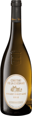 16,95 € Spedizione Gratuita | Vino Bianco Chéreau Carré Château de la Chesnaie Sur Lies — Sulle Fecce A.O.C. Muscadet-Sèvre et Maine Loire Francia Melon de Bourgogne 75 cl