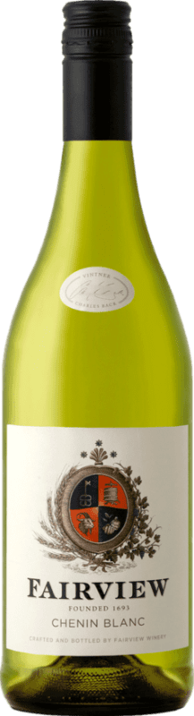 17,95 € 送料無料 | 白ワイン Fairview Darling W.O. Western Cape Western Cape South Coast 南アフリカ Chenin White ボトル 75 cl