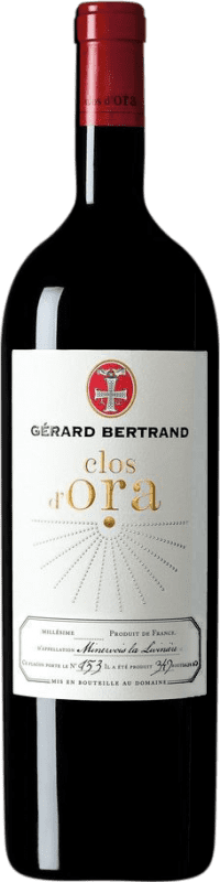 601,95 € 送料無料 | 赤ワイン Gérard Bertrand Clos d'Ora A.O.C. Minervois フランス Syrah — シラー, Garnacha — グルナッシュ, Cariñena — カリニャン, Mourvèdre — ムールヴェードル マグナムボトル 1,5 L