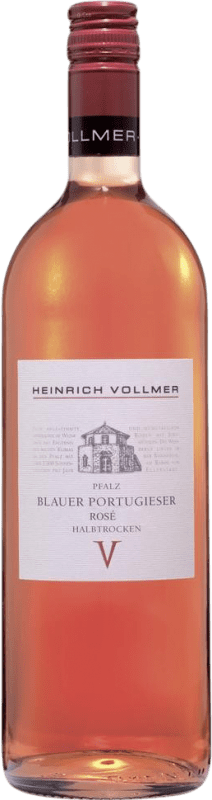 8,95 € Spedizione Gratuita | Vino rosato Heinrich Vollmer Blauer Rosé Semisecco Semidolce Q.b.A. Pfälz PFALZ Germania Portugieser Bottiglia 1 L