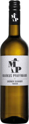 10,95 € 免费送货 | 白葡萄酒 Markus Pfaffmann Trocken — 干型 Q.b.A. Pfälz 普法尔茨 德国 Silvaner — 西万尼 75 cl