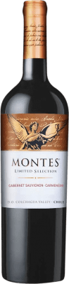 14,95 € 送料無料 | 赤ワイン Montes Limited Selection Cabernet Sauvignon Carmenère I.G. Valle Central セントラルバレー チリ Cabernet Sauvignon, Carmenère ボトル 75 cl