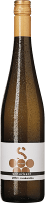 9,95 € Envío gratis | Vino Blanco Schuckert Ried Steinberg Gelber Muskateller Trocken — Seco D.A.C. Weinviertel Austria Moscato 75 cl