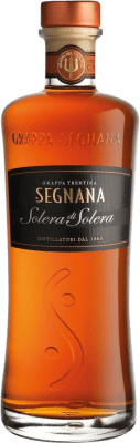 45,95 € Spedizione Gratuita | Grappa Segnana Solera D.O.C. Trentino Trentino Italia Nebbiolo, Chardonnay Bottiglia 70 cl