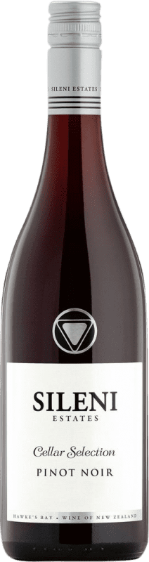 17,95 € Бесплатная доставка | Красное вино Sileni Selection I.G. Hawkes Bay Hawke's Bay Новая Зеландия Pinot Black, Gamay бутылка 75 cl