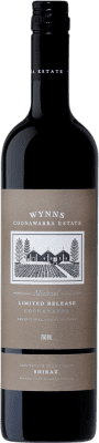 135,95 € 免费送货 | 红酒 Wynns Connawarra Michael Shiraz I.G. Southern Australia 南澳大利亚 澳大利亚 Syrah 瓶子 75 cl