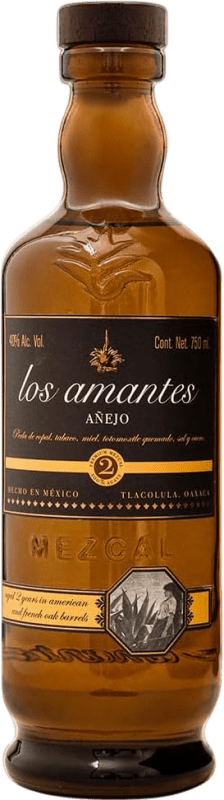 139,95 € Spedizione Gratuita | Mezcal Los Amantes Artesanal Añejo Messico Bottiglia 70 cl