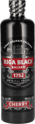 26,95 € Envío gratis | Licores Riga Black 1752 Original Recipe Cherry Letonia Botella Medium 50 cl