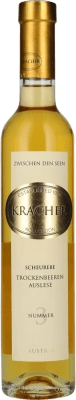 89,95 € 免费送货 | 红葡萄酒 Kracher Zwischen den Seen Nummer 3 Trockenbeerenauslese 干葡萄精选 D.A.C. Neusiedlersee 奥地利 Scheurebe 半瓶 37 cl