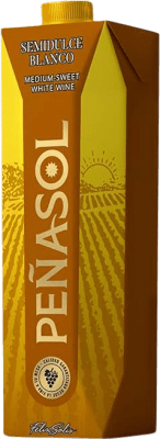 5,95 € Spedizione Gratuita | Vino bianco Peñasol Prisma Brick Blanco Castilla-La Mancha Spagna Airén Bottiglia 1 L