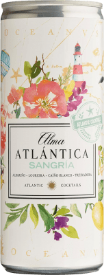 31,95 € Бесплатная доставка | Коробка из 12 единиц Сангрия и винный лимонад Alma Atlántica Blanco — Белый Галисия Испания Tempranillo — Темпранильо, Loureiro — Лоурейру, Albariño — Альбариньо, Caíño — Каиньо Мини-бутылка 25 cl