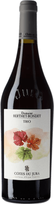 42,95 € Бесплатная доставка | Красное вино Berthet-Bondet Trio A.O.C. Côtes du Jura Jura Франция Pinot Black, Bastardo, Poulsard бутылка 75 cl