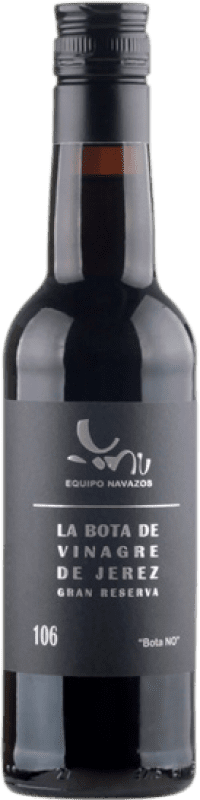 99,95 € Бесплатная доставка | Уксус Equipo Navazos La Bota Nº 106 Bota NO Гран Резерва D.O. Jerez-Xérès-Sherry Андалусия Испания Palomino Fino Полубутылка 37 cl