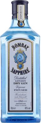 23,95 € Spedizione Gratuita | Genever Gin Bombay Sapphire Regno Unito 70 cl