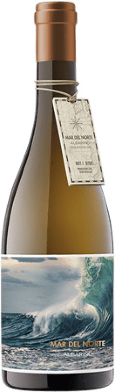 12,95 € Envío gratis | Vino blanco Vía Atlántica Mar del Norte Joven D.O. Rías Baixas Galicia España Albariño Botella 75 cl