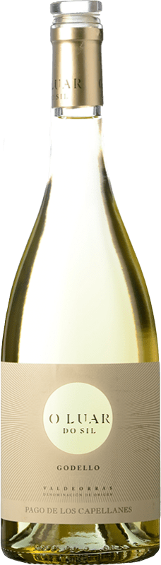 33,95 € Spedizione Gratuita | Vino bianco Pago de los Capellanes O Luar do Sil D.O. Valdeorras Spagna Godello Bottiglia Magnum 1,5 L