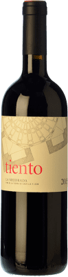 61,95 € Бесплатная доставка | Красное вино La Mejorada Tiento старения I.G.P. Vino de la Tierra de Castilla y León Кастилия-Леон Испания Tempranillo, Merlot, Syrah, Cabernet Sauvignon, Malbec бутылка 75 cl