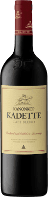 19,95 € 送料無料 | 赤ワイン Kanonkop Kadette Cape Blend 高齢者 I.G. Stellenbosch ステレンボッシュ 南アフリカ Merlot, Cabernet Sauvignon, Pinotage ボトル 75 cl