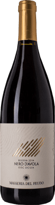 34,95 € Spedizione Gratuita | Vino rosso Masseria del Feudo Riserva D.O.C. Sicilia Sicilia Italia Nero d'Avola Biologico Bottiglia 75 cl