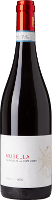 26,95 € Spedizione Gratuita | Vino rosso Musella Superiore D.O.C. Valpolicella Veneto Italia Corvina, Rondinella, Barbera, Corvinone Bottiglia 75 cl