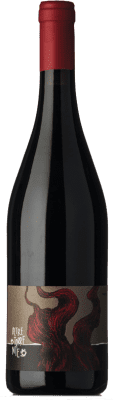 23,95 € Free Shipping | Red wine Oltretorrente Superiore D.O.C. Colli Tortonesi Piemonte Italy Barbera Bottle 75 cl